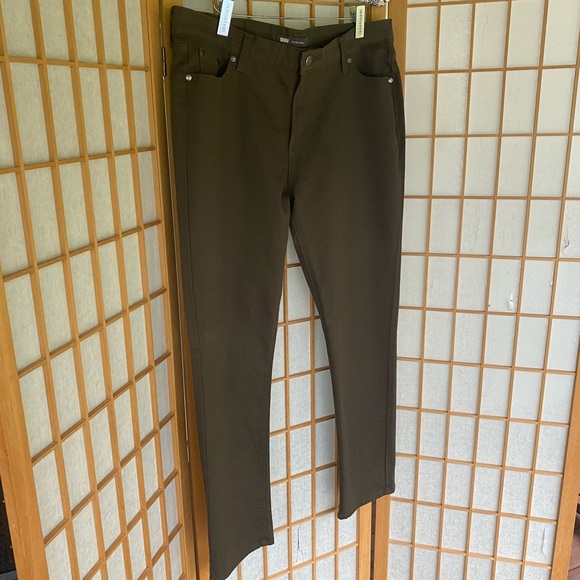 Levi’s Classic Mid Rise Dark Green Skinny Jean SZ 16 - Picture 4 of 11